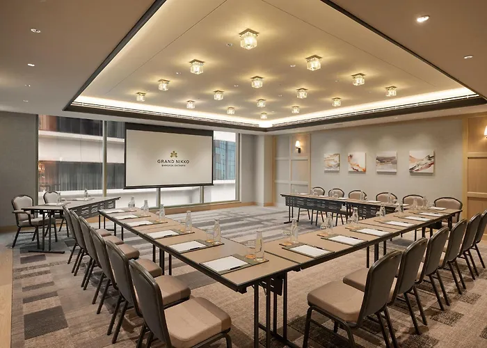 Grand Nikko Sathorn 5*