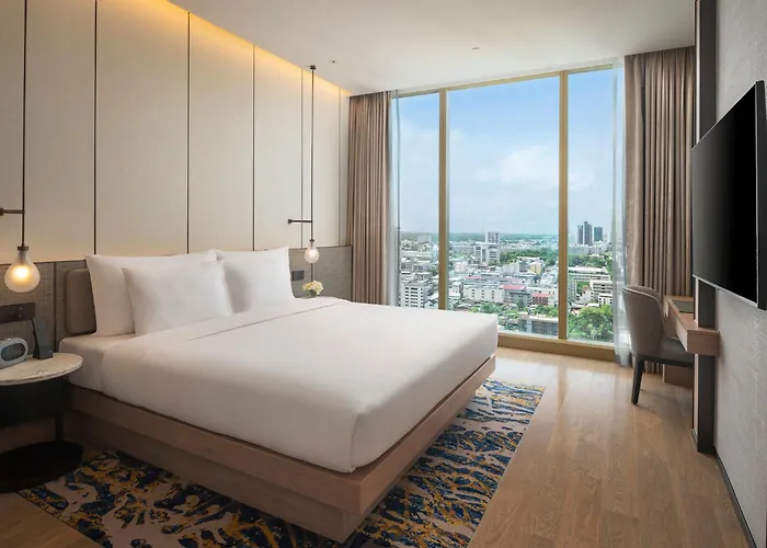 Grand Nikko Sathorn 5*